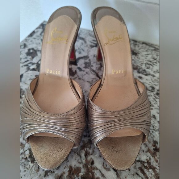 Cristian Louboutin heel flip flops size 36 - Picture 1 of 13